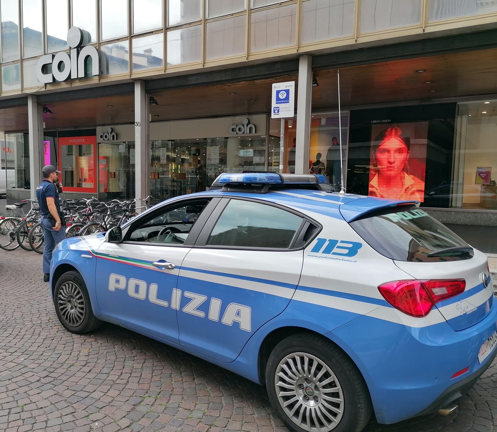 Sorpresa da Coin con capi d’abbigliamento rubati