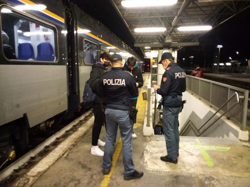 La Polfer di Verona arresta pluripregiudicato ladro di smartphone