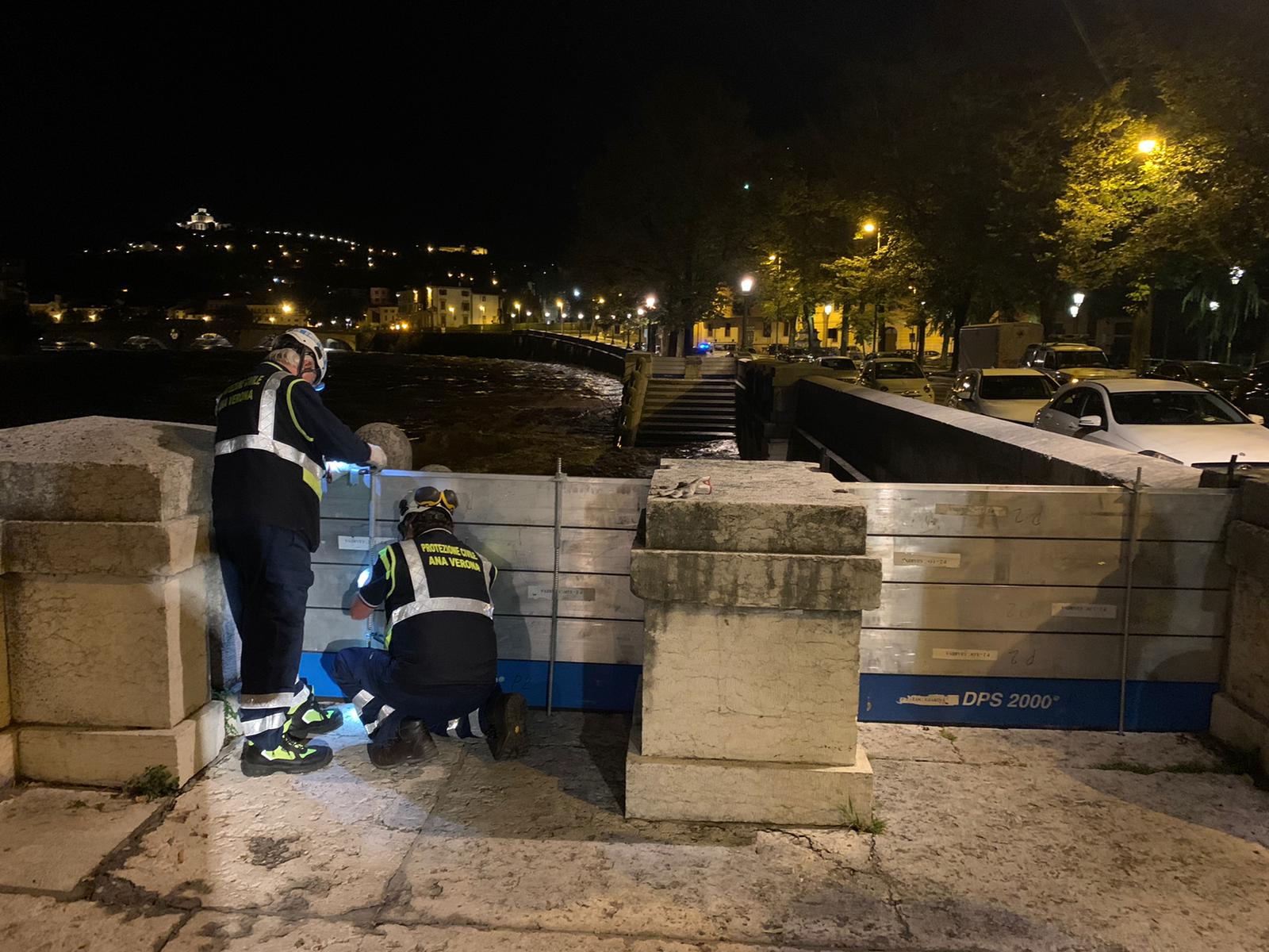 Piena Adige, Polato: “Pericolo scongiurato grazie anche al lavoro della nostra Protezione Civile e degli Alpini di Verona all’opera per tutta notte”