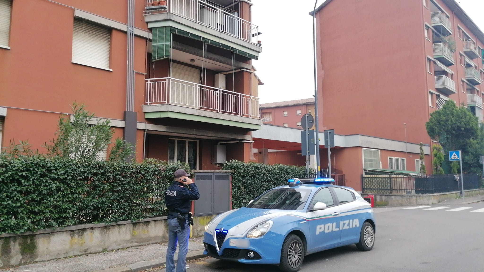 Denunciato perché perseguitava la sua ex e arrestato per droga