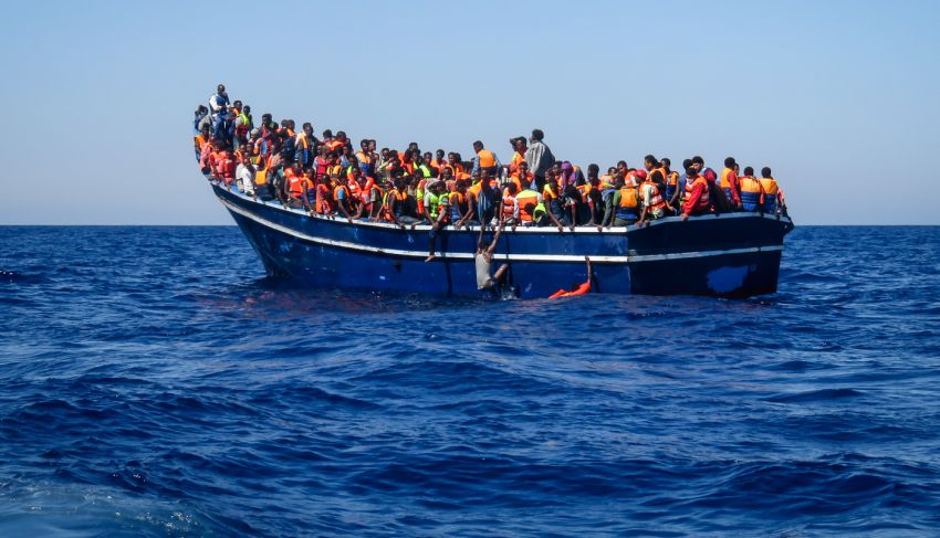 Lamorgese lo ammette: serve il blocco navale se vogliamo aiutare la Tunisia ad uscire dalla crisi
