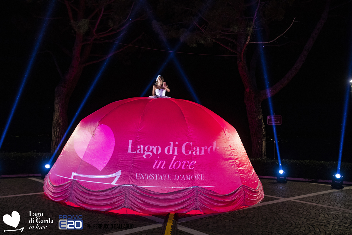 Lago di Garda destinazione dell’amore dal 10 al 15 agosto. Decine di eventi romantici in programma