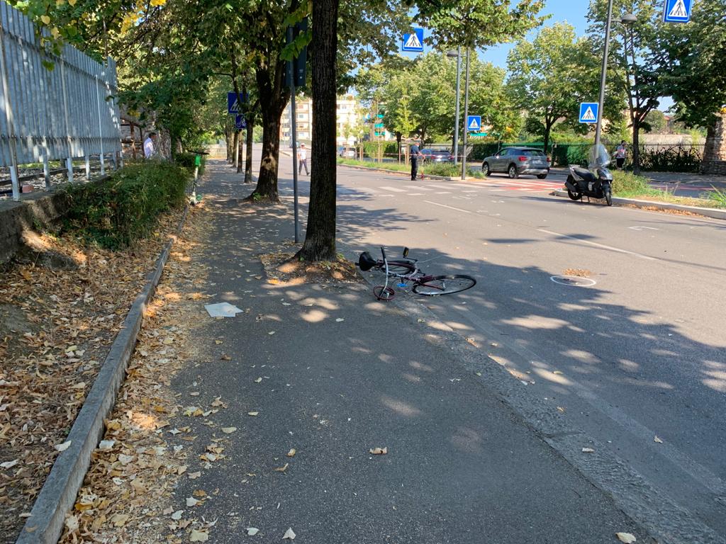 Incidente tra bici e moto in Via Pontida 1 7a9bb561 44a0 4e63 8cfa 3303684007fb 2