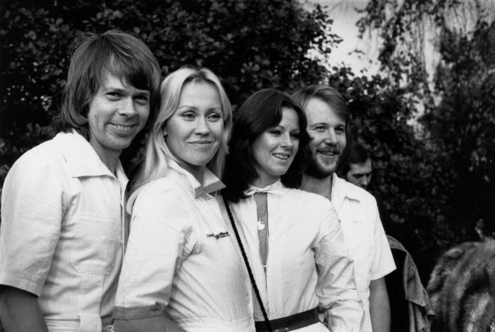 Gli Abba dopo 40 anni fanno un nuovo disco. Primo nelle classifiche di 18 paesi