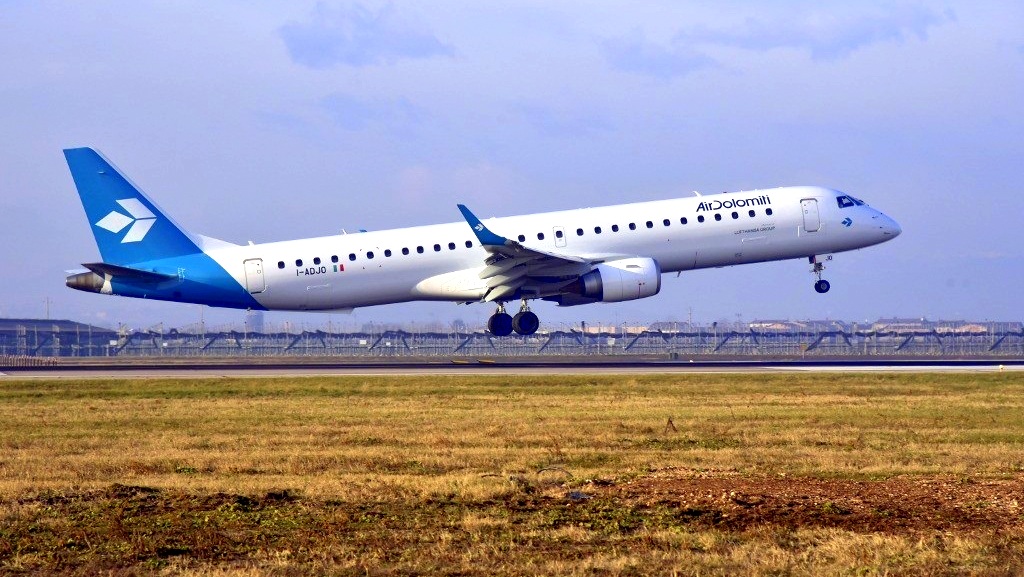 Buone notizie dal Catullo? Air Dolomiti prima compagnia italiana certificata green. Invece alle Canarie ci vola Venezia