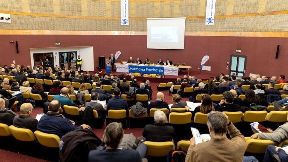 Cambio al vertice alla direzione di Confcooperative Verona. Dopo 19 anni Giovanni Aldegheri lascia a Davide Bulighin