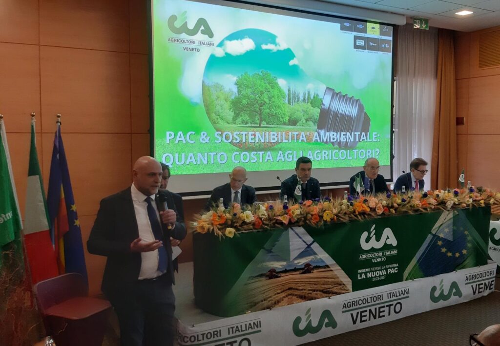 Agricoltura, dalla Pac al Veneto 824 milioni di aiuti. Obiettivo: climate change, sostenibilità e innovazione 1 Convegno Pac3