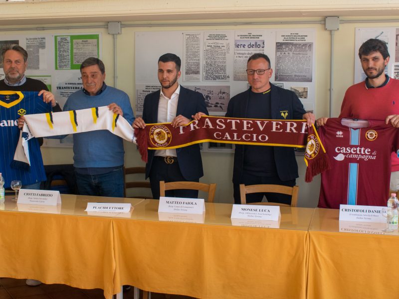 Nel cuore giallorosso di Roma un po’ di gialloblù. Il Verona fa un accordo con il Trastevere calcio, terza squadra della capitale.