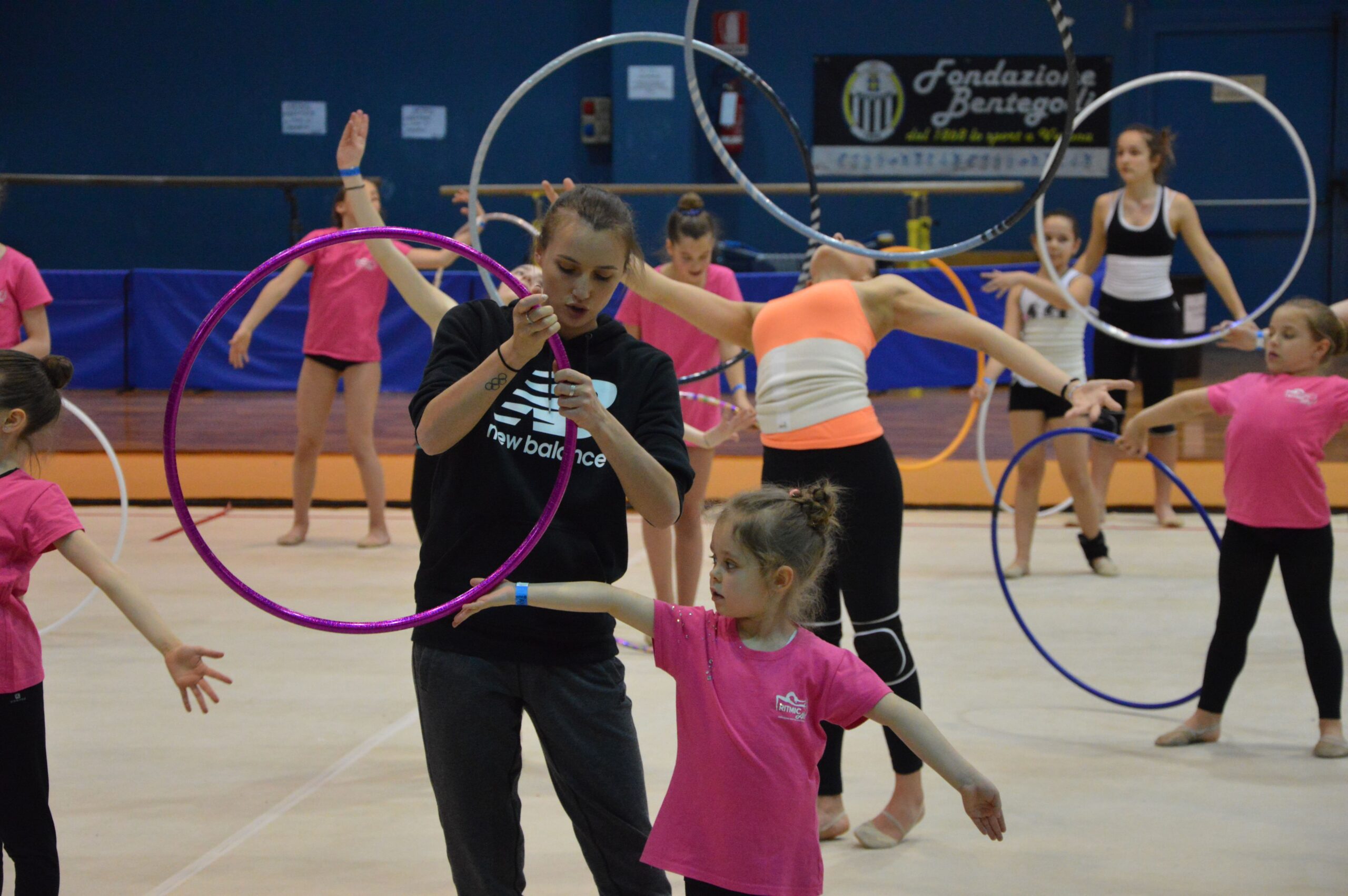 Al Palazzetto dello Sport di Legnago 350 ginnaste per i campionati provinciali di ginnastica ritmica