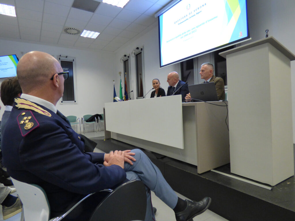 Sicurezza farmacie, incontro tra questura e farmacisti 1 Da sn Vecchioni Massucci Vanzan