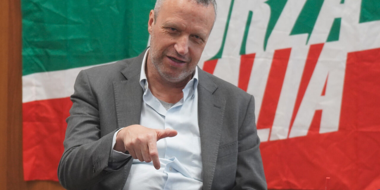 Flavio Tosi attacca Tommasi e Bertucco: “Davvero volete cedere al ricatto di Paratod@s ?”