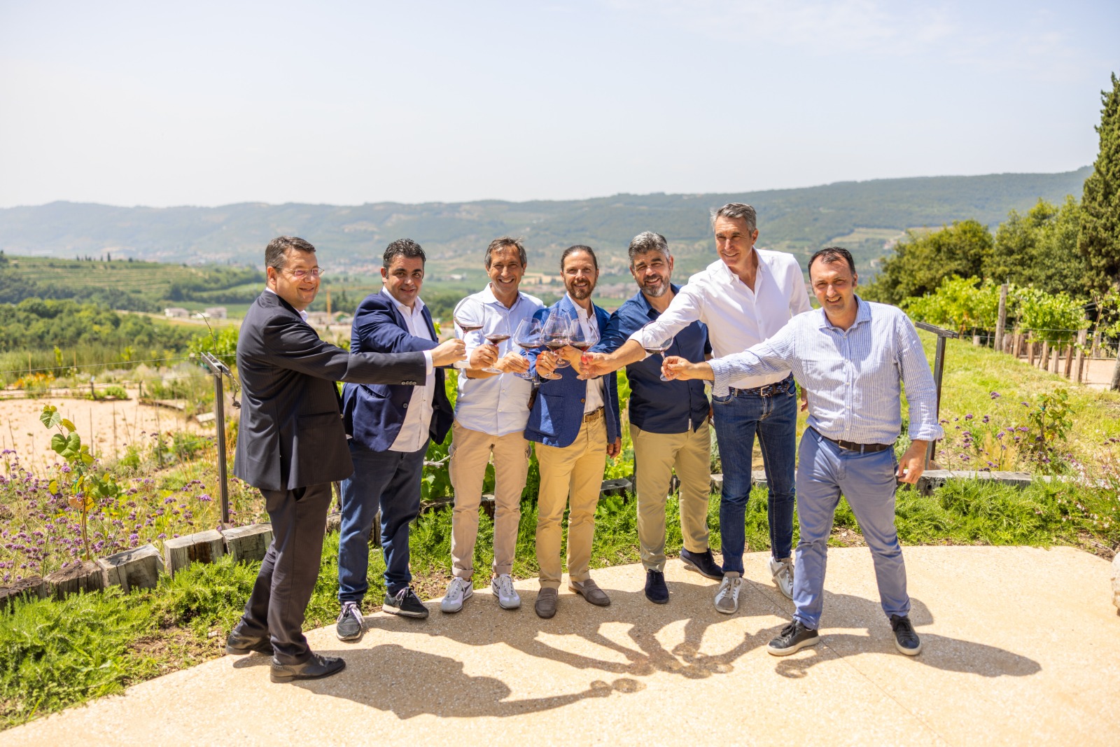 Valpantena, sette imprenditori – cantine, ristorazione e turismo – fanno rete per rilanciare la “valle degli Dei”
