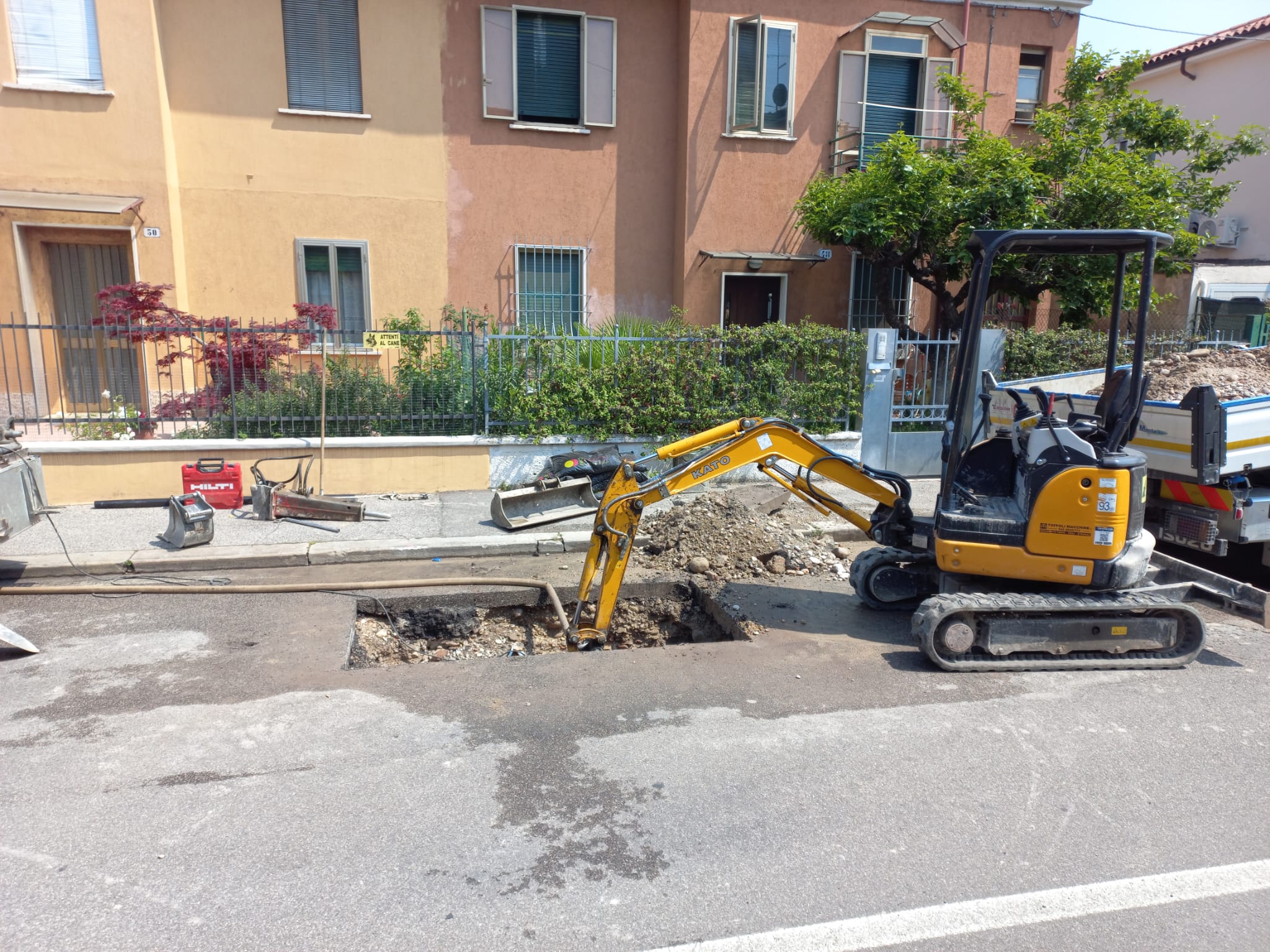 Acque Veronesi, intervento d’urgenza in via Negrelli