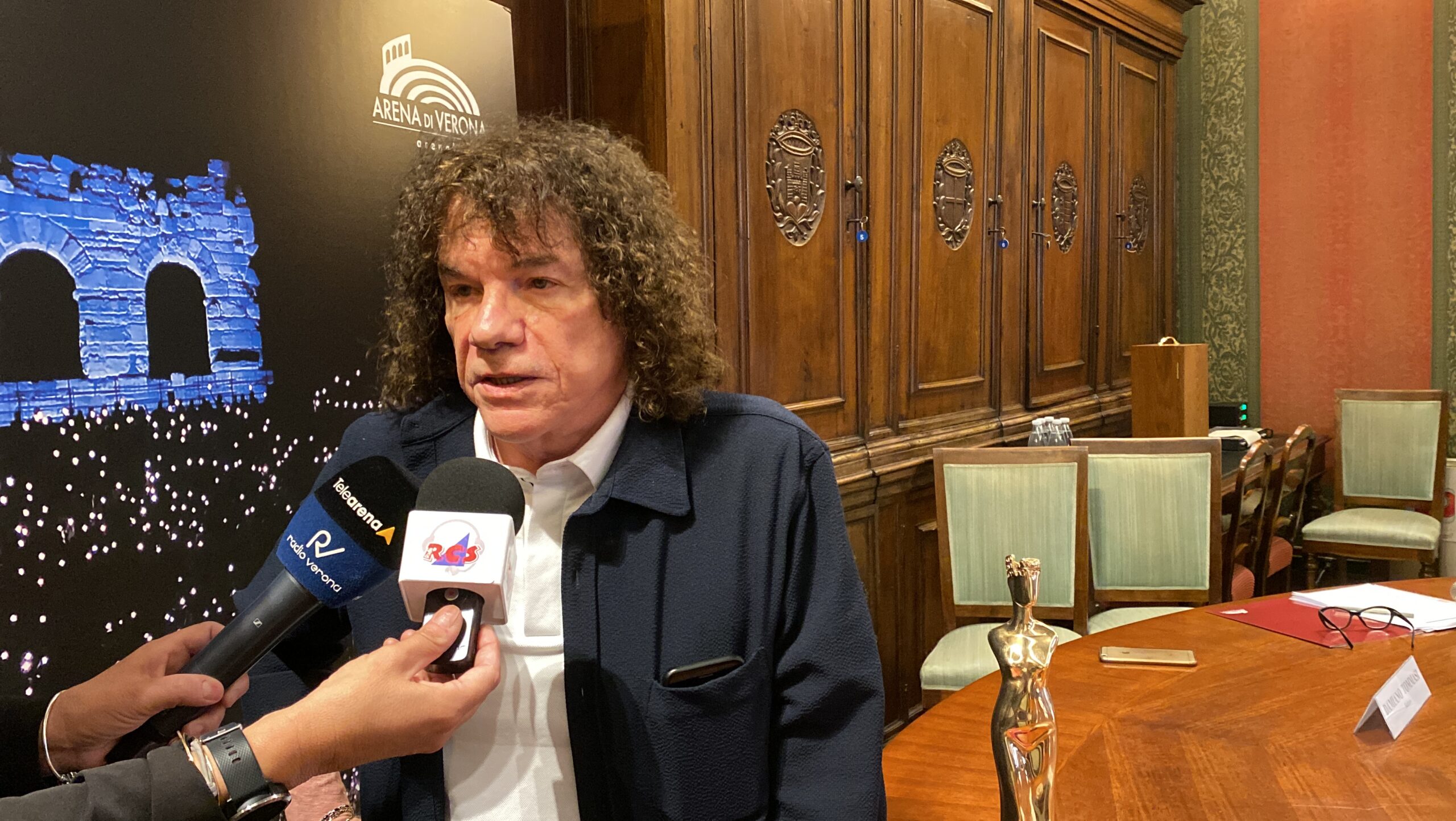 Comincerà dall’Arena il tour del 2023 di Cocciante per i suoi 50 anni di carriera artistica