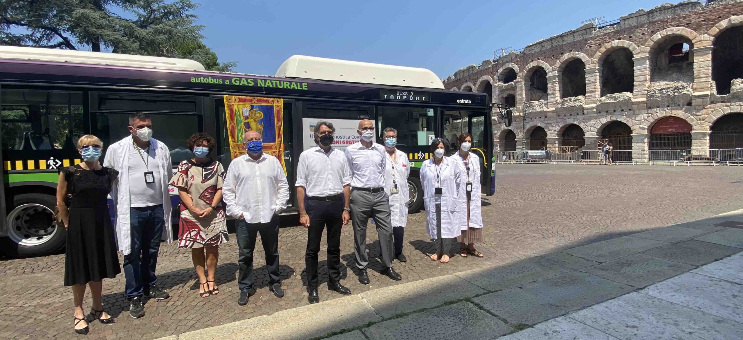 Tamponi sul bus, da domani in piazza Bra e poi nel resto della provincia