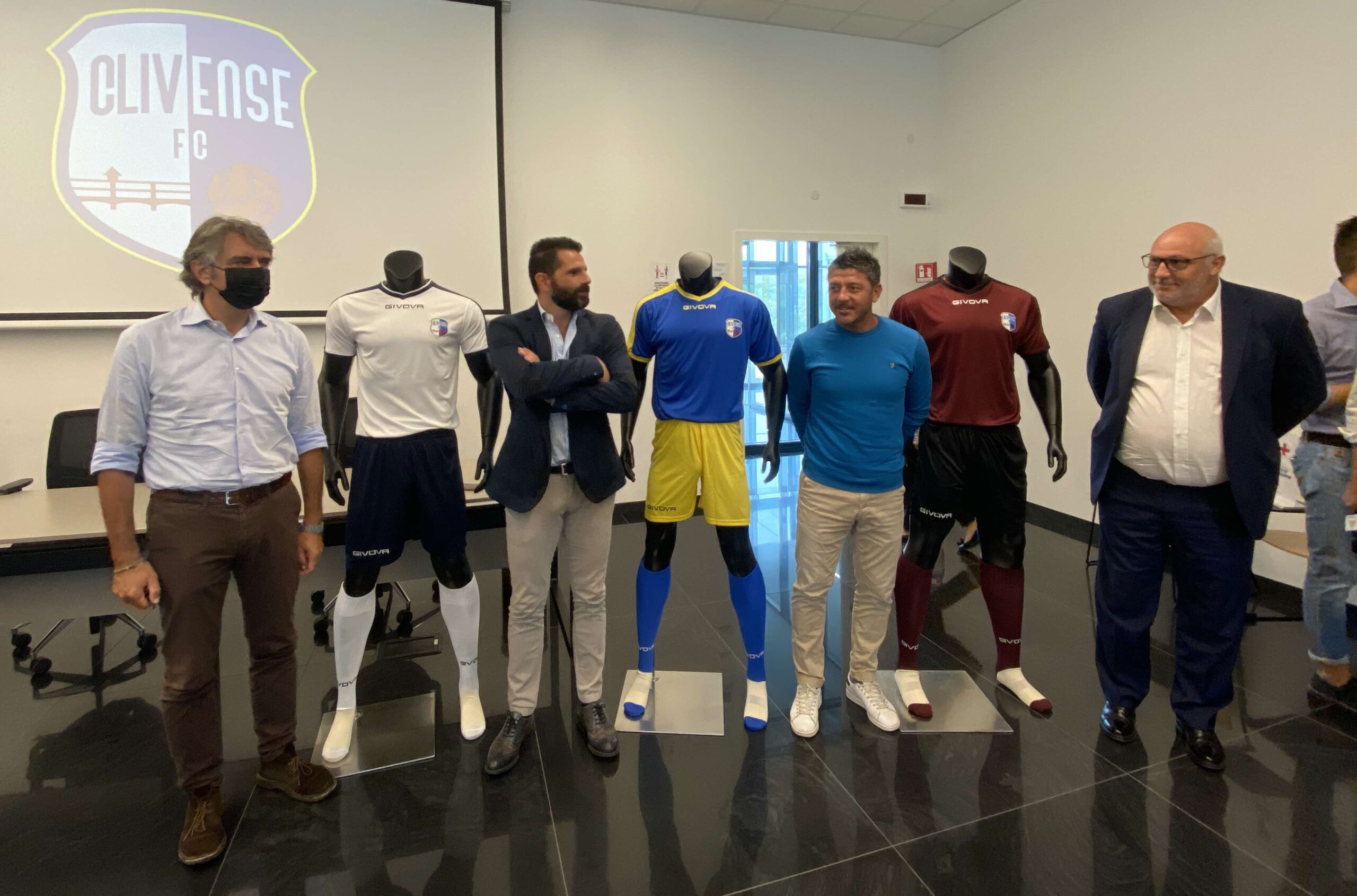 Pellissier presenta la sua “Clivense”. Altro nome e altri colori perché è un’altra cosa dal Chievo della favola.