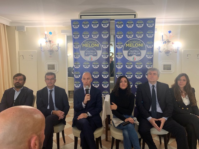 Fratelli d’Italia approva la linea su “Giovani, Universitá, Futuro”. Mazzi (Cultura): Con il merito Italia più competitiva”