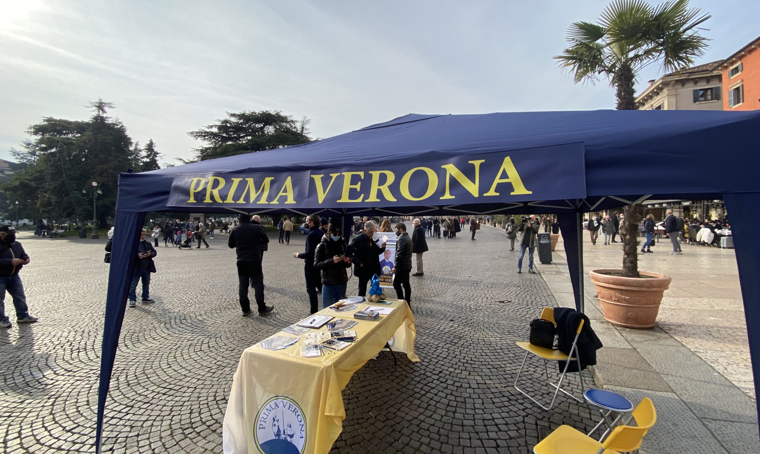 Al gazebo di Croce “Papà coraggio”, il nostro concittadino con la figlia in una baby-gang: vigile di quartiere contro il degrado