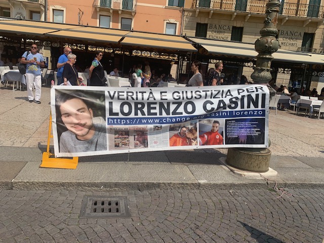 Riaperto il caso Lorenzo Casini, il giovane veronese trovato morto in casa a Costermano nel 2019 1 Riaperto il caso per la morte di Lorenzo Casini