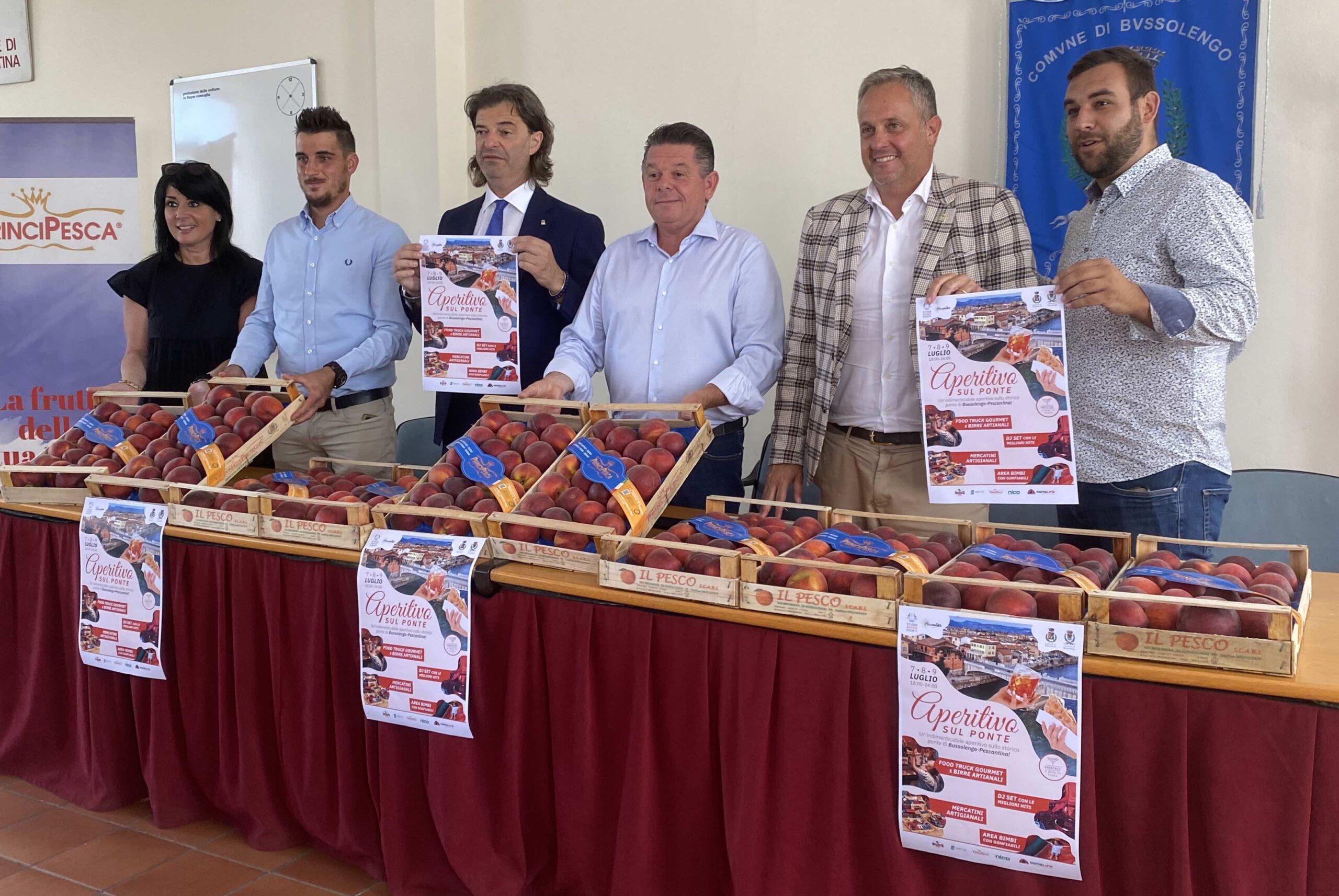 Aperitivo sul Ponte che unisce Bussolengo e Pescantina. Rigorosamente a base della pesca del territorio.