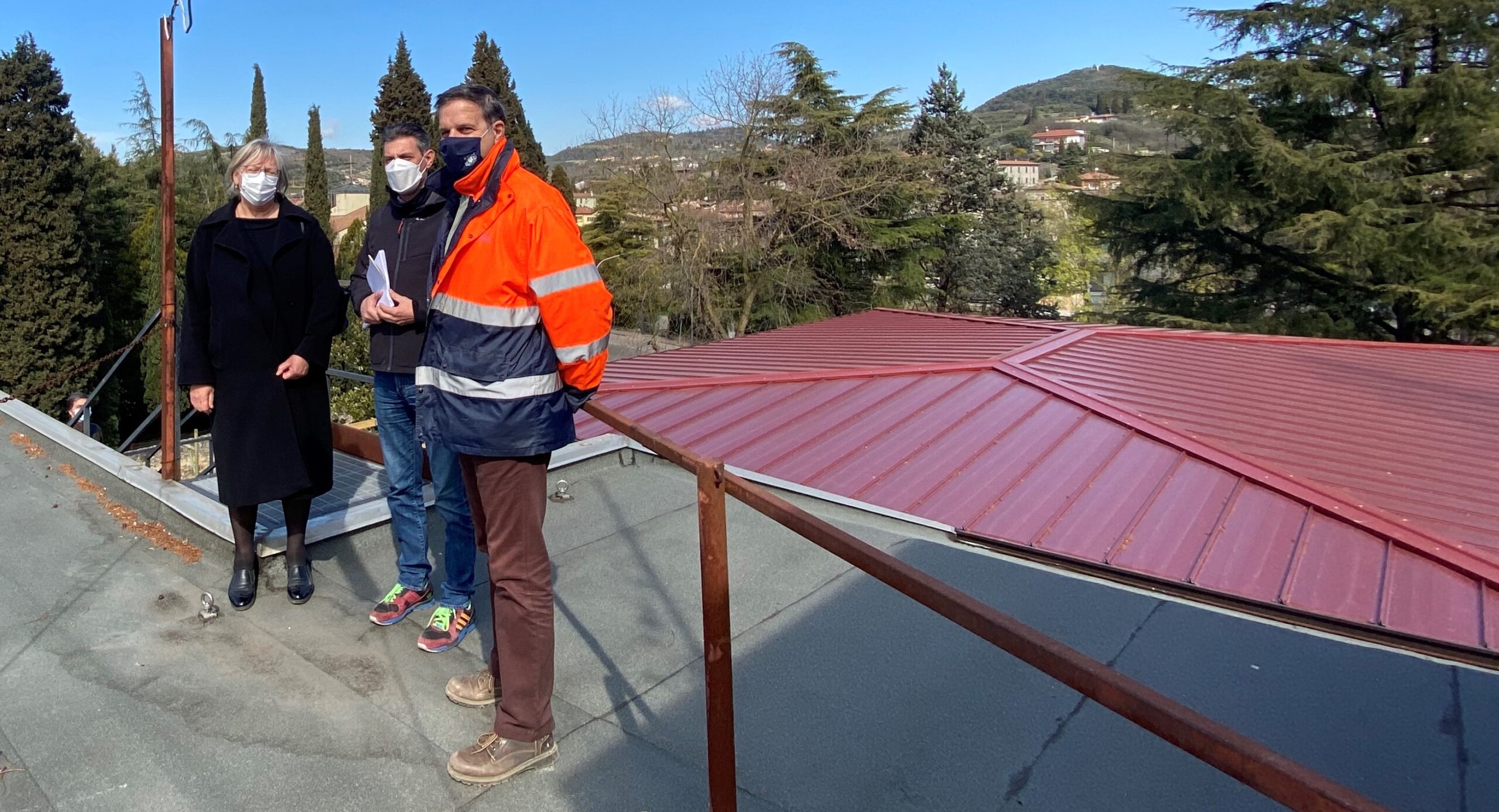 Scuole Battisti, il nuovo tetto è in completamento