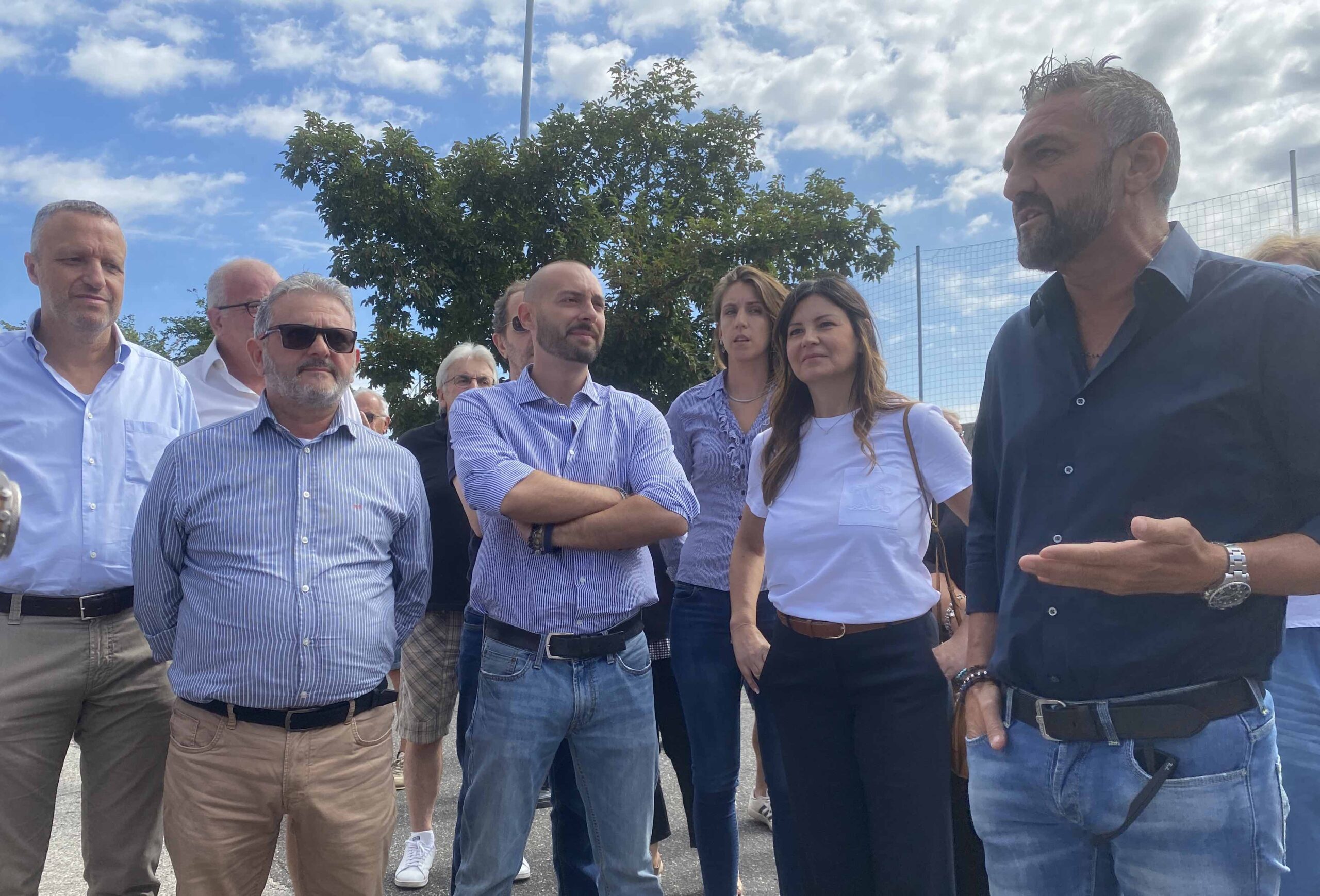 Tosi, assieme al centrodestra, denuncia il degrado e l’insicurezza nel quartiere Sacra Famiglia