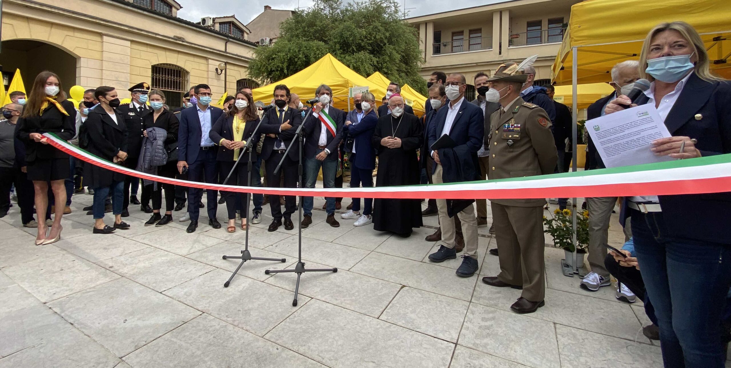 Prodotti a km zero e cultura alimentare al Mercatino coperto di via Macello della Coldiretti
