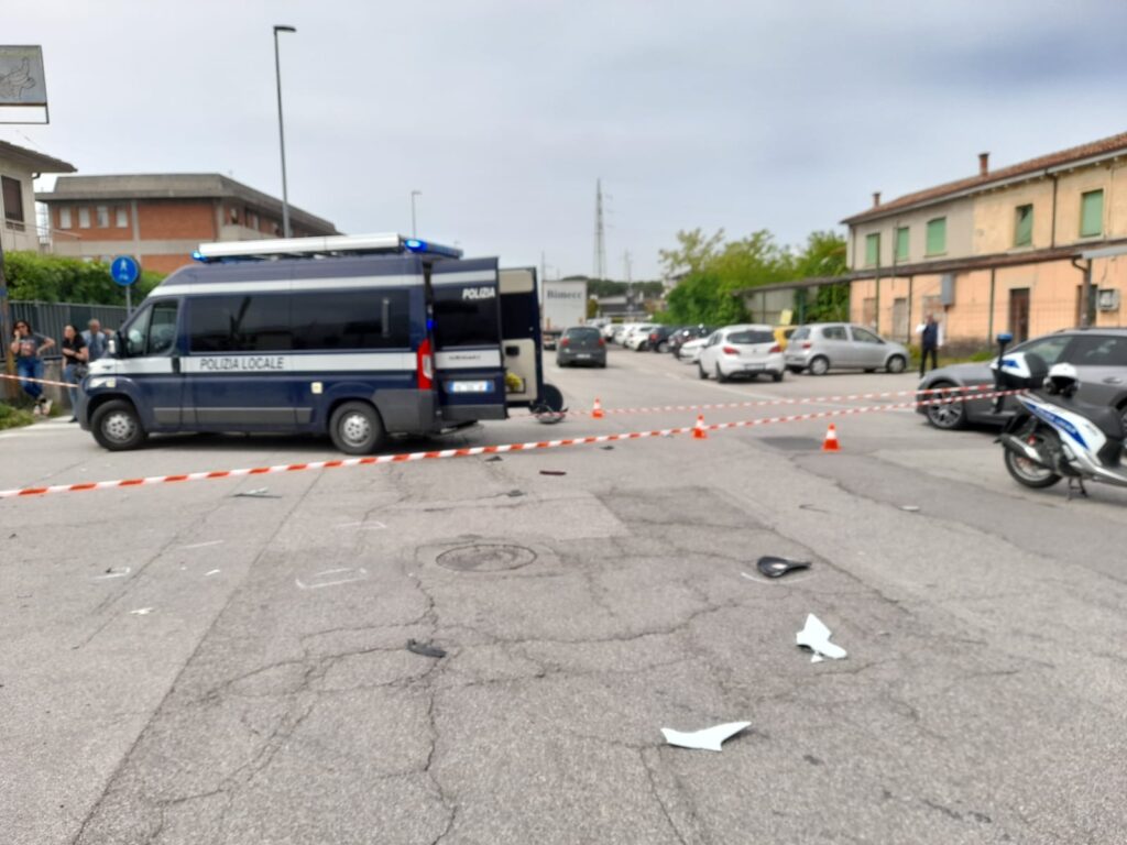 Incidente mortale fra via Chioda e via Torricelli: è la sesta vittima da gennaio ad oggi 1 Immagine WhatsApp 2024 04 29 ore 14.11.37 b8b596fd
