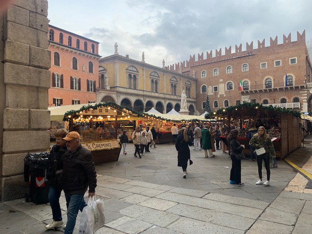 Nel 2024 il Mercatino di Natale deve andare da un’altra parte