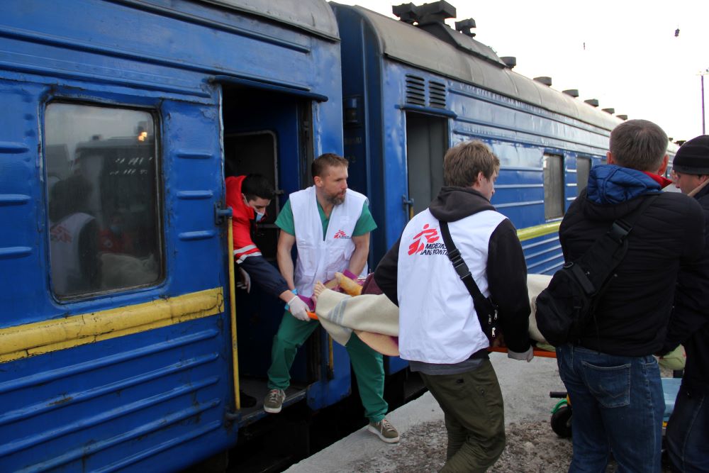Fedrigoni, campagna di solidarietà per le vittime ucraine della guerra insieme a MSF