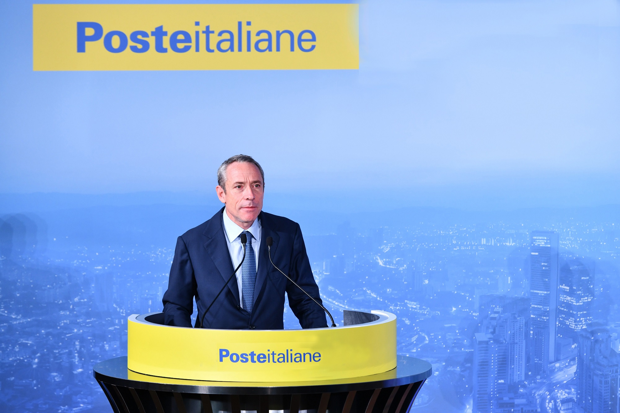 Poste Italiane debutta nel mercato luce (100% da fonti rinnovabili) e gas