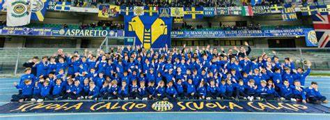 Riapre la scuola, ma non per i giovani atleti della “cantera” Hellas