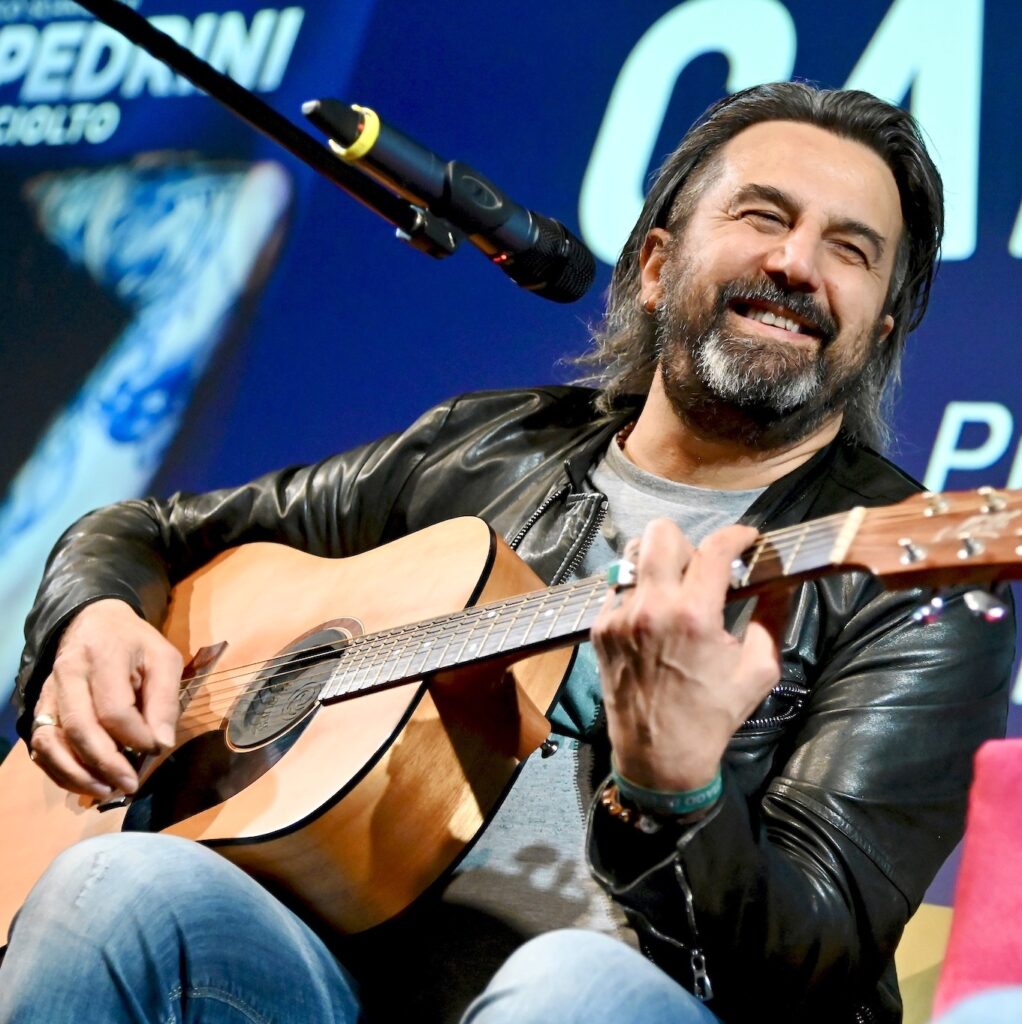Omar Pedrini sul palco di Vecomp Academy...