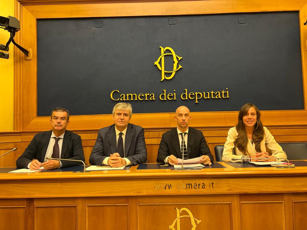 Oggi i deputati veronesi di FdI hanno presentato la proposta di legge per Verona città metropolitana