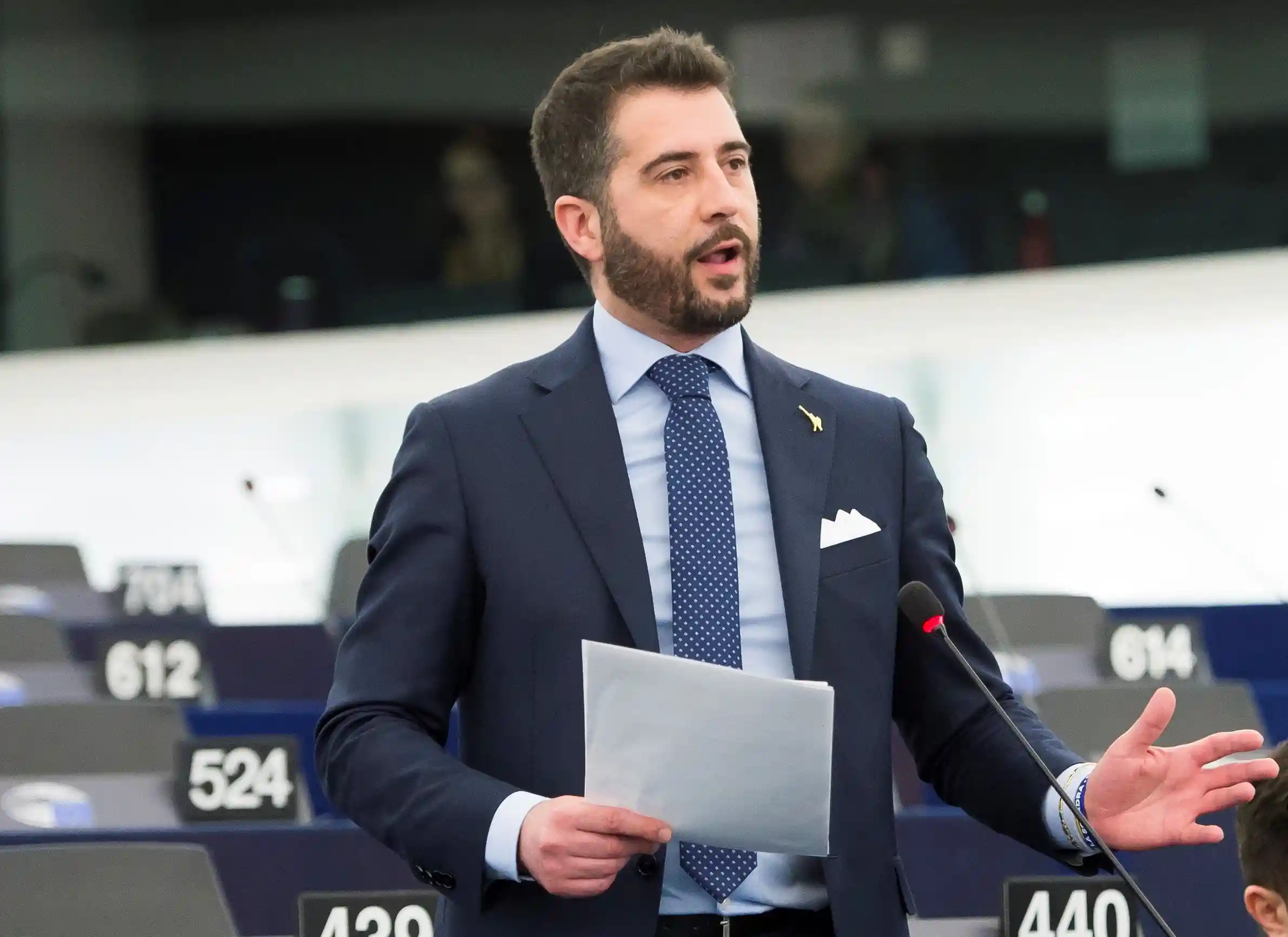 Borchia. Inquietante la censura Ue su X