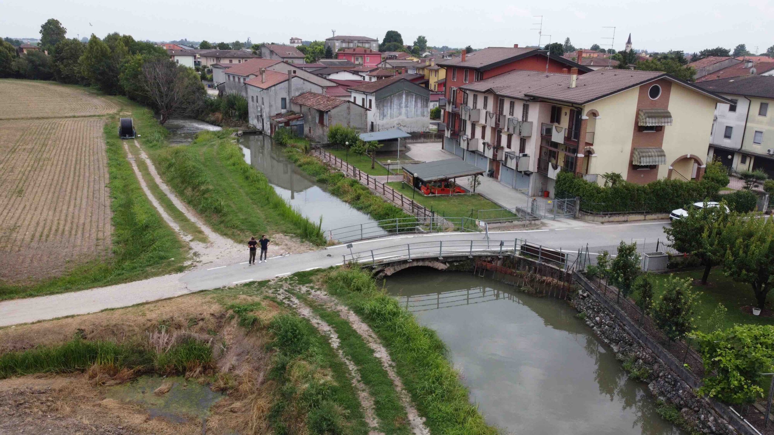 Un nuovo Ponte sul Tione. Collaborazione tra Nogarole Rocca e Consorzio di Bonifica Veronese per una ricostruzione strategica 1 Tione