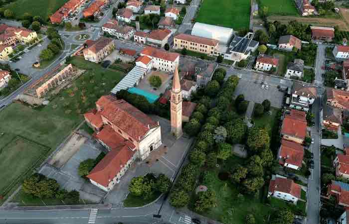 L’Amministrazione comunale di Roveredo di Guà investe sulla sicurezza stradale e sull’abbassare i costi dell’energia elettrica