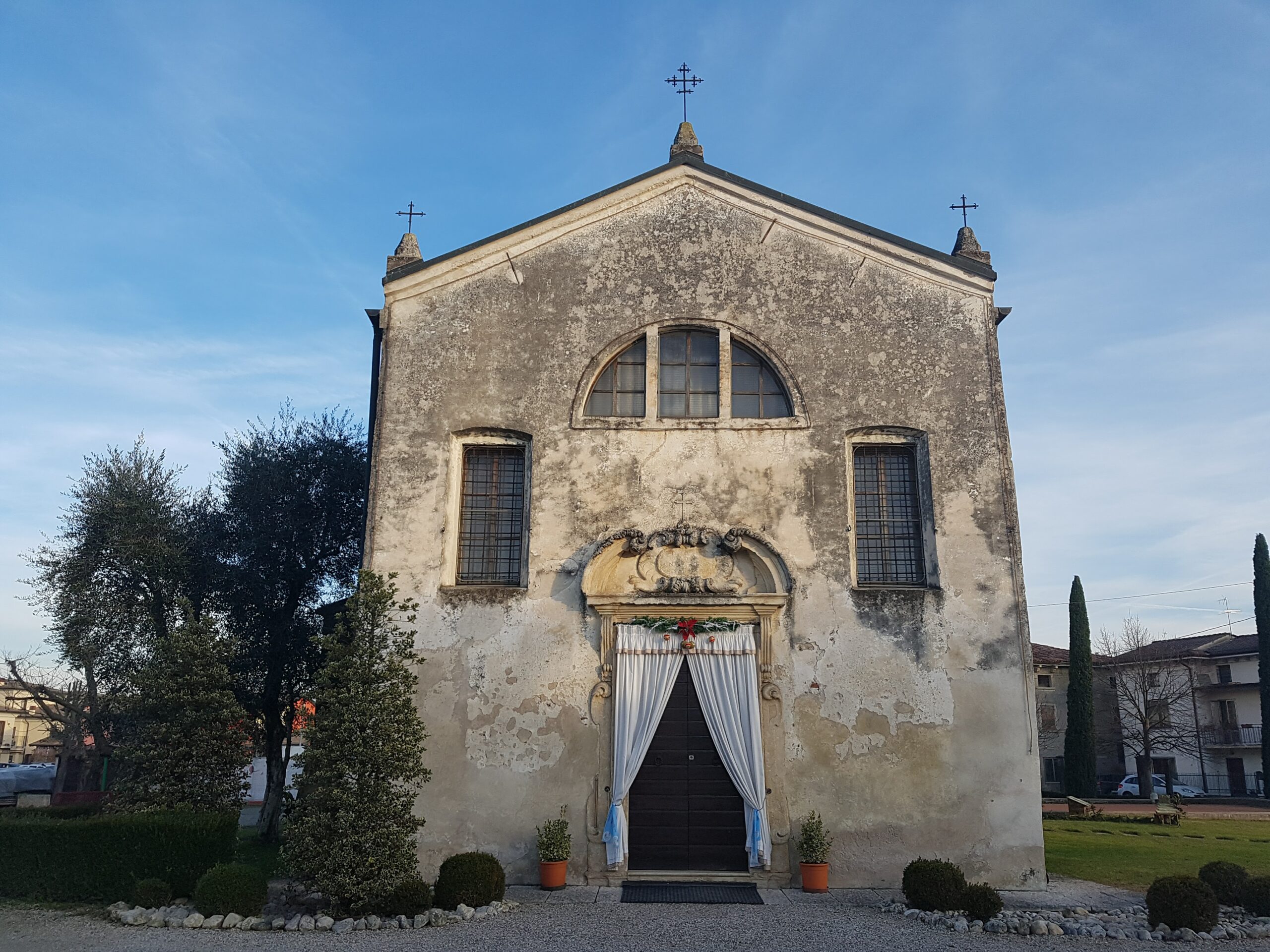 Sabato e domenica tornano le giornate FAI a Povegliano 1 Santuario Madonna Uva Secca scaled