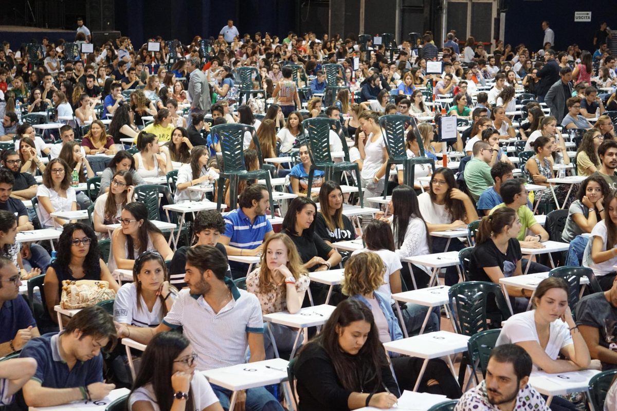 “Test” per Medicina a Padova: 3.119 iscritti per 428 posti. Zaia: abolire il numero chiuso
