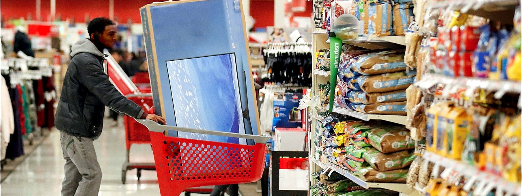 Tredicesime, arrivano 34 miliardi (e altri 11 al fisco). Andranno in bollette e mutui: solo 9,5 per le festività