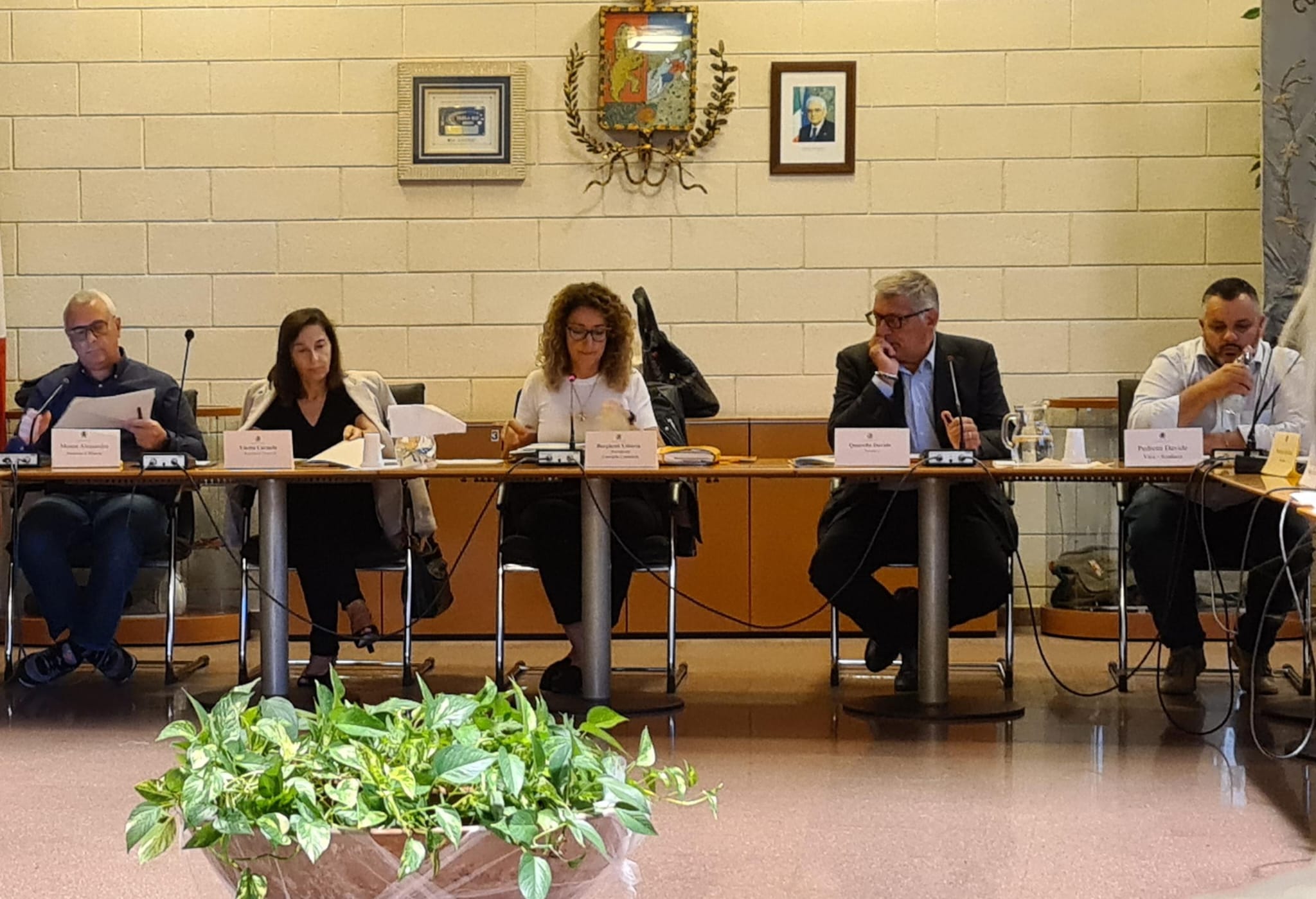 La giunta Quarella affonda e non riesce più ad amministrare Pescantina