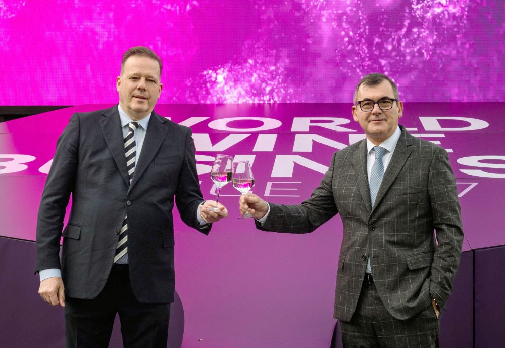 Chiuso il Vinitaly più forte di sempre. Che già riparte: la prossima settimana di nuovo in Cina