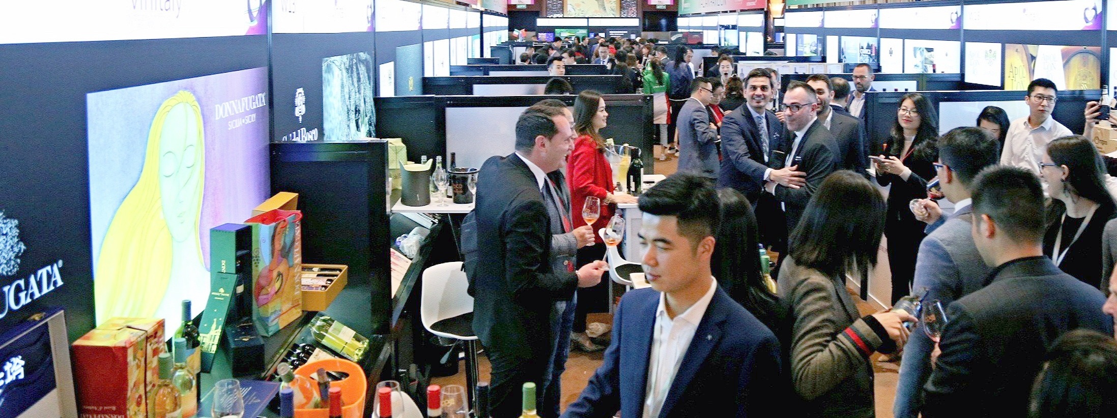 Veronafiere riporta nel mondo il business dei vini italiani. Due eventi in Cina e Brasile con B2B, tasting e masterclass