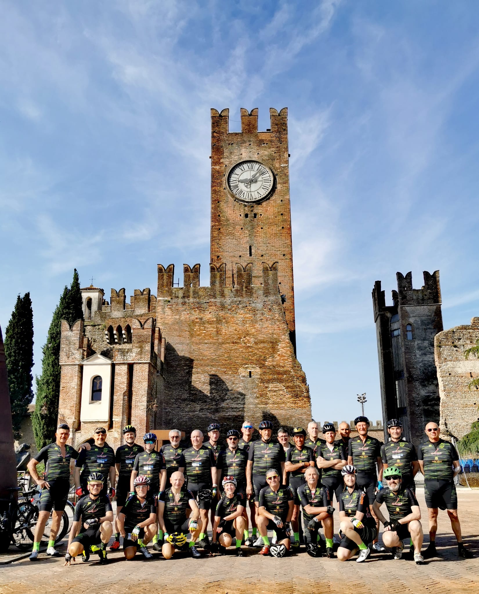 PSG VILLAFRANCA: È PARTITA LA 35^ SETTIMANA CICLISTICA VILLAFRANCA-SORRENTO