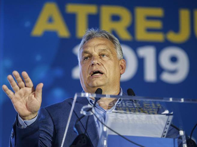 Così Viktor Orban è diventato la bestia nera dell’Europa e il campione dei sovranisti