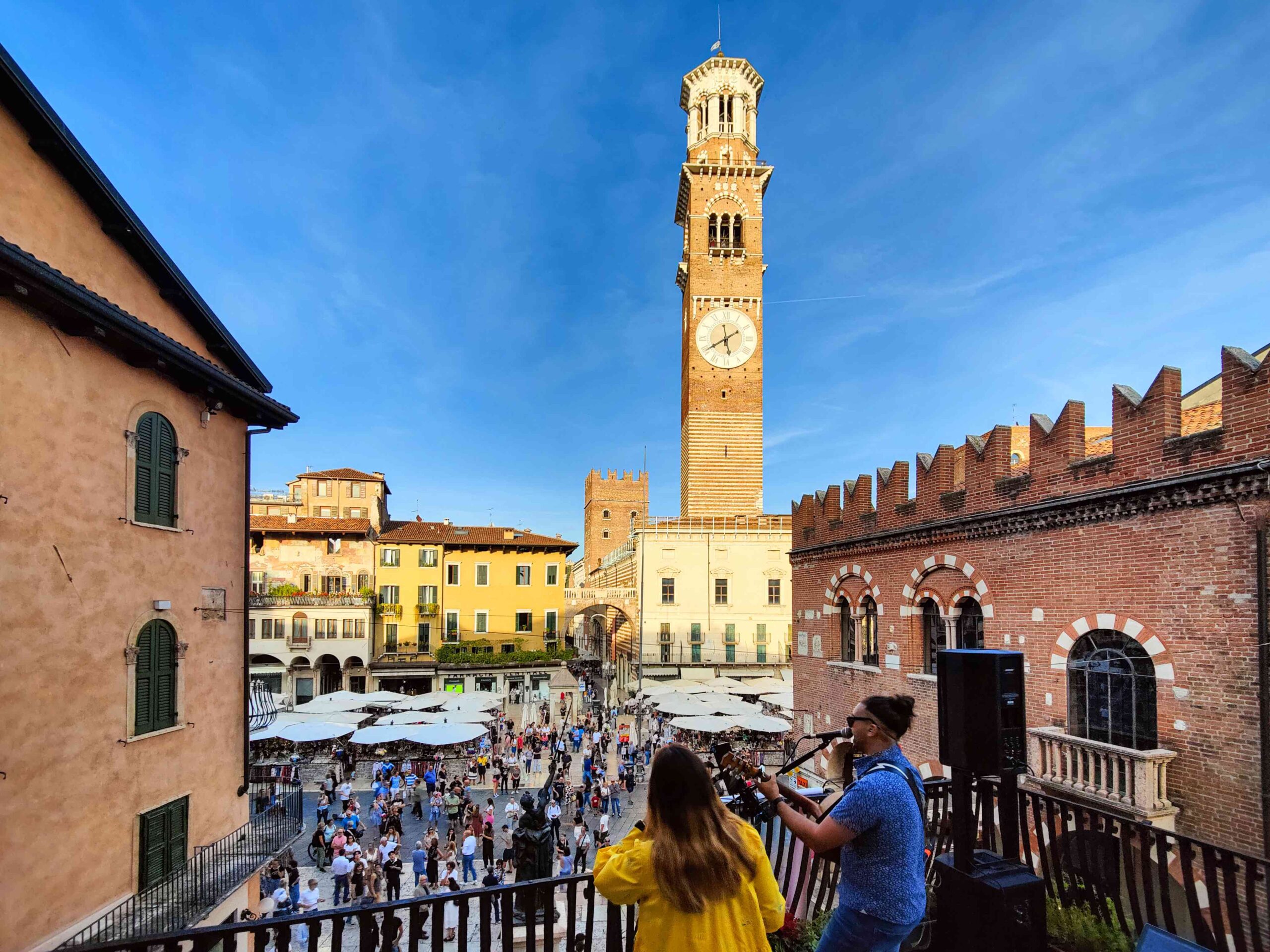 Balconscenico continua e trasforma i balconi del centro storico in palcoscenici per giovani musicisti