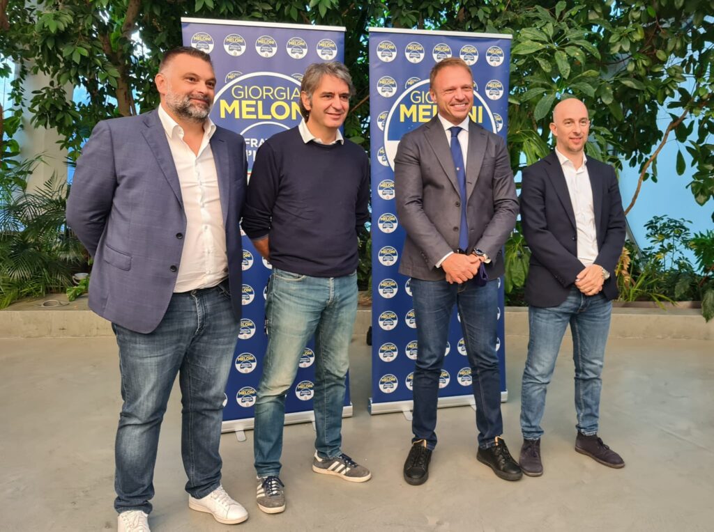 Sboarina candidato sindaco. L’assemblea dei dirigenti ed eletti di Fratelli d’Italia non ha dubbi 1 bc67c839 b25a 4ee6 a0b5 e85b833af441 4