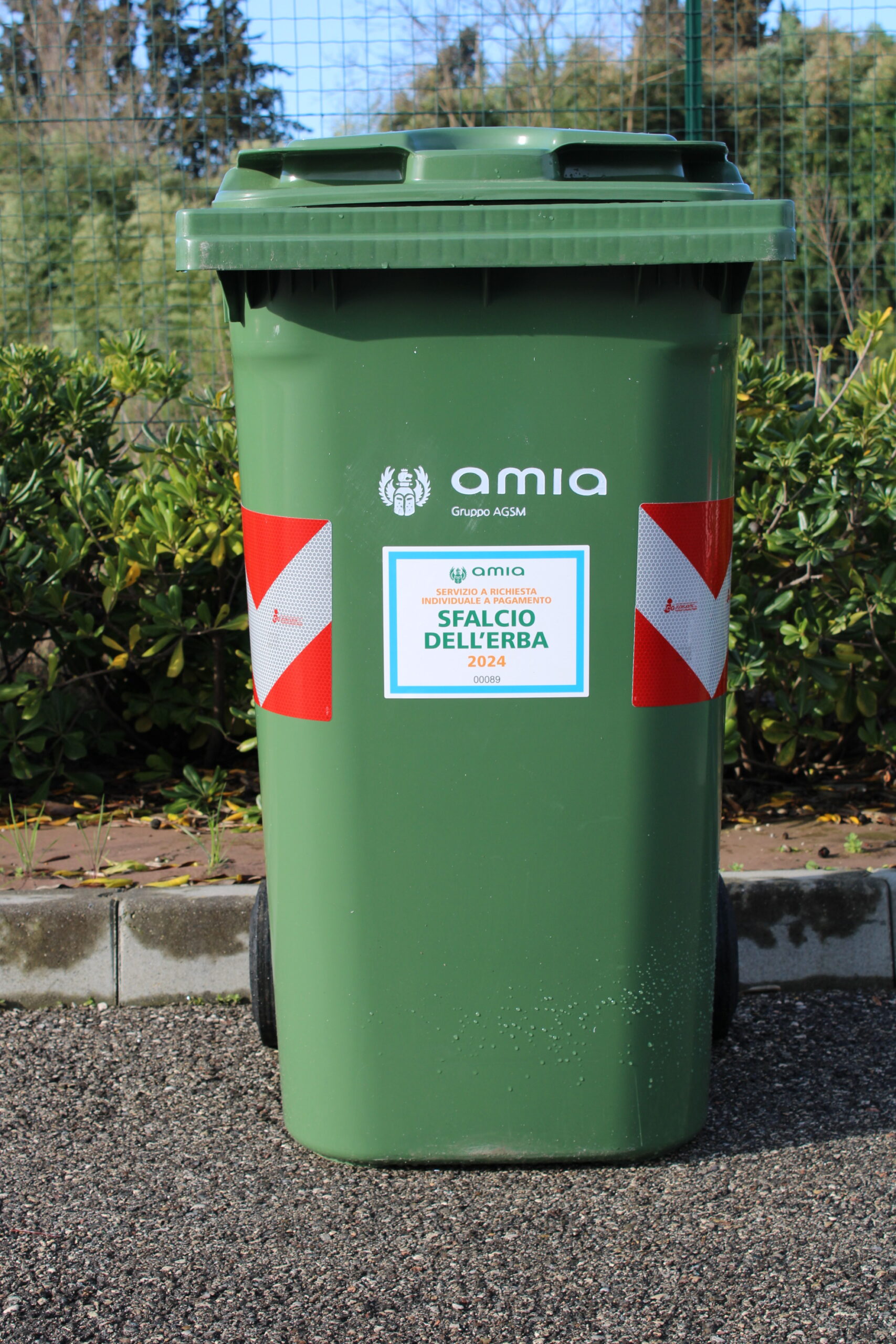 Amia, lunedì parte il nuovo servizio di raccolta a domicilio del verde 1 bidone verde scaled
