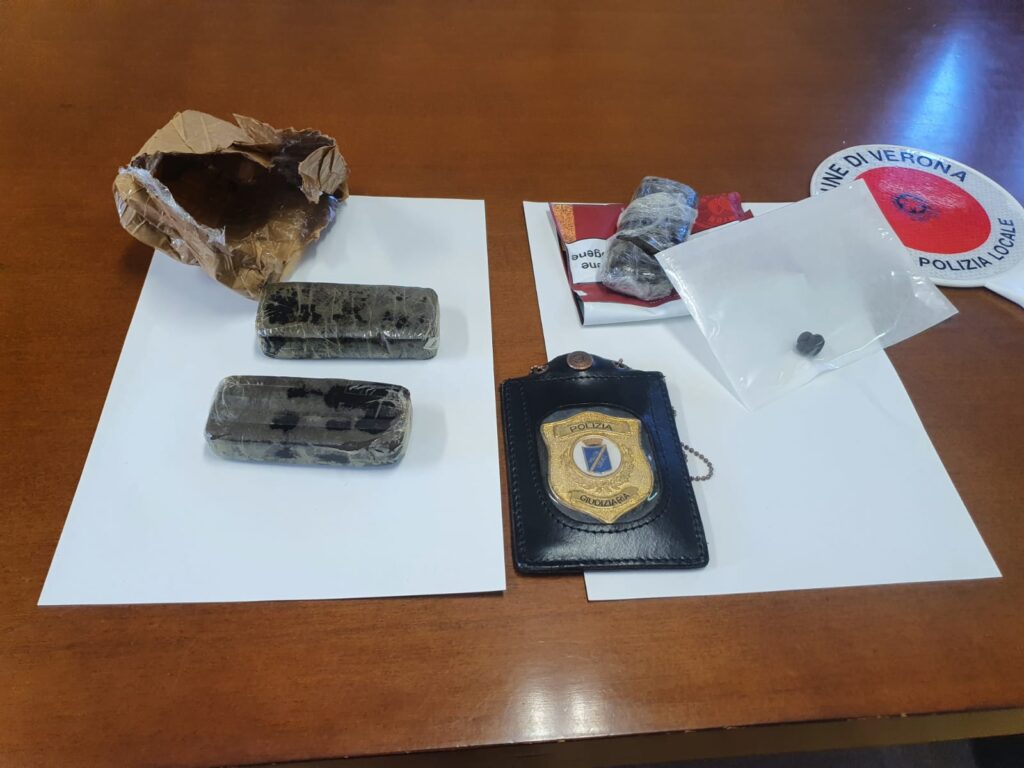 Sequestro record di hashish, la Municipale blocca corriere della droga veronese 1 corriere droga2