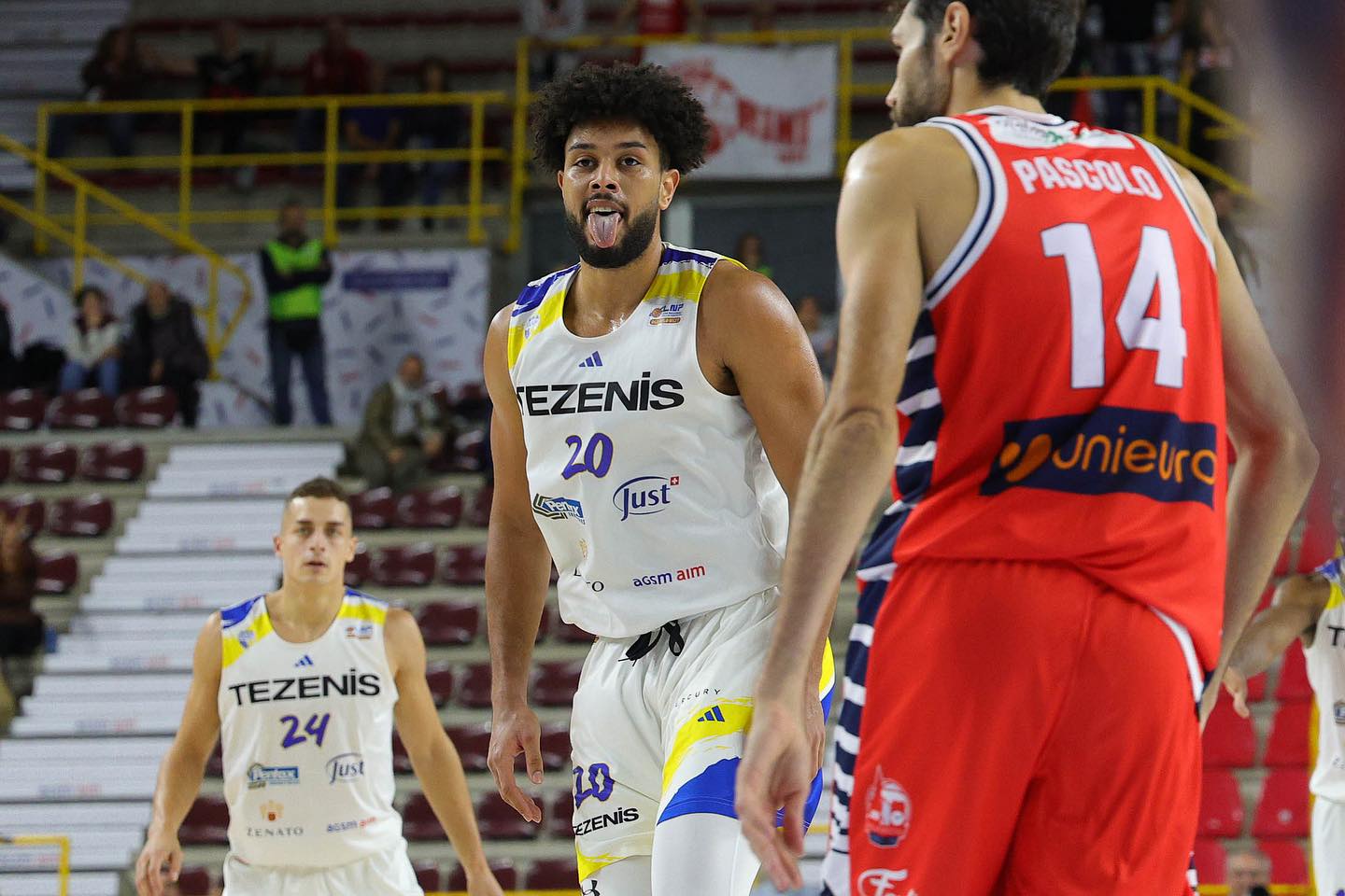 Scaligera Basket, vittoria netta su Forlì che cade all’Agsm-Aim Forum 93-77